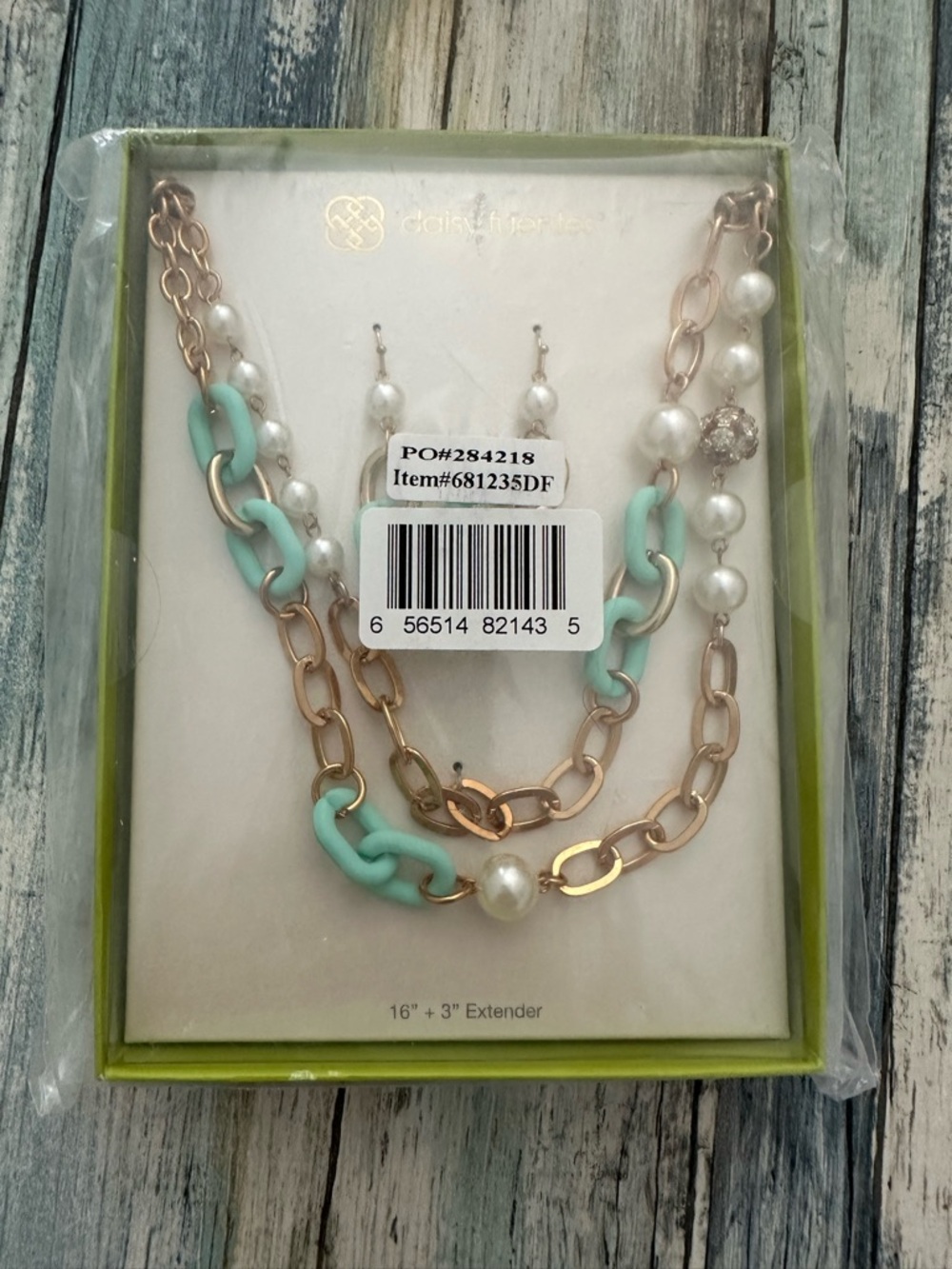 Daisy Fuentes Jewelry Set Earrings & Necklace 16” + 3”Extender Faux Pearls NEW
